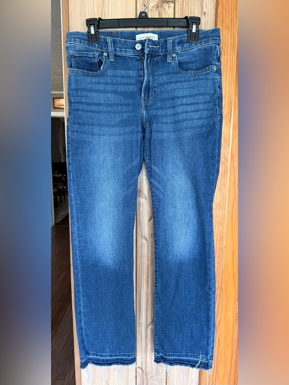 Lucky Brand Straight Jeans in Medium Blue Wash